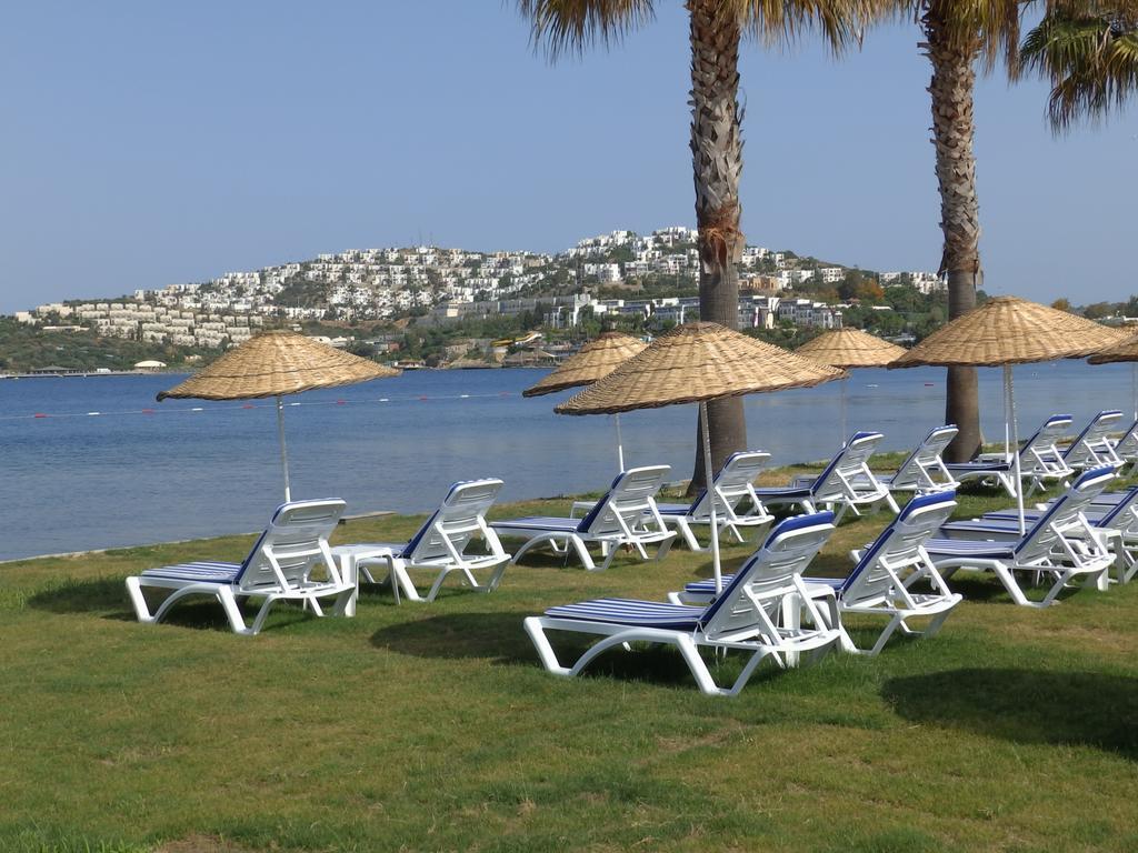 Club Blue White All Inclusive Turgutreis Exterior foto